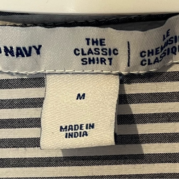 The Classic Shirt by Old Navy 100% Cotton medium - Picture 2 of 4